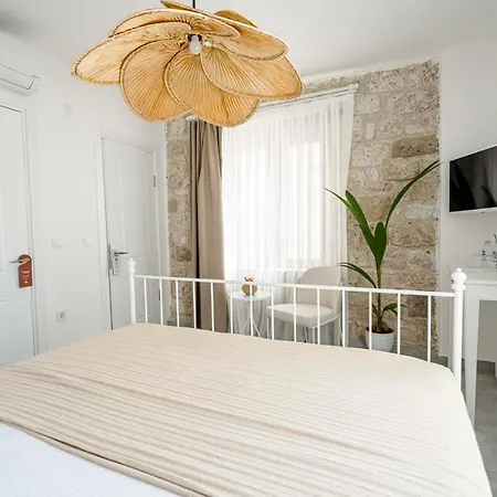 Otel Voger Köyiçi