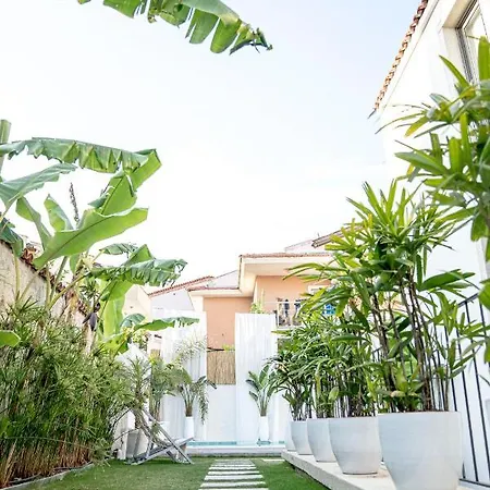 Hotel Voger Koeyici *