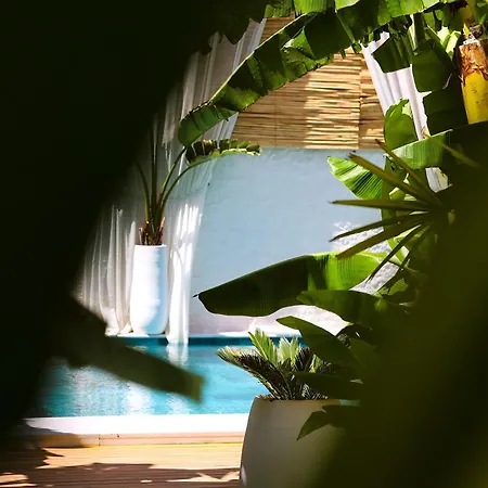 Voger Koeyici Hotel *