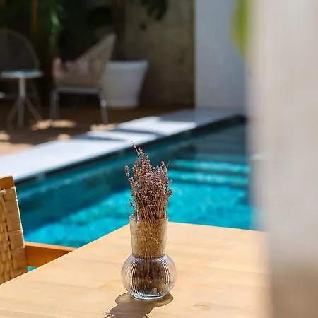 Hotel Voger Koeyici *