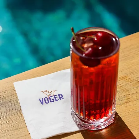 Hotel Voger Koeyici *